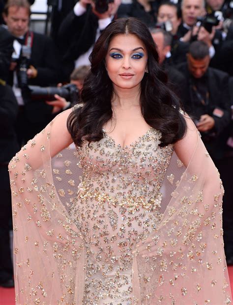 Aishwarya Rai Bachchan - 'Slack Bay' Premiere - Cannes Film Festival 5/13/2016 • CelebMafia