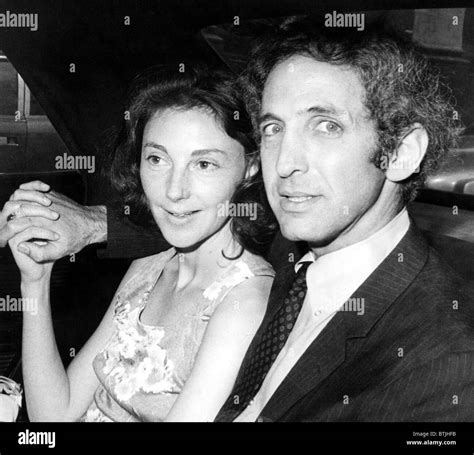 Daniel ellsberg the pentagon papers hi-res stock photography and images ...