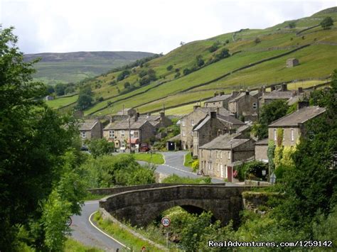 Herriot Country Tours - Yorkshire Dales England, Leyburn, United ...