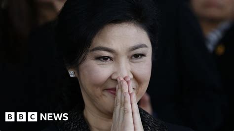 Yingluck trial: Thais seek ex-PM after she fails to show for verdict