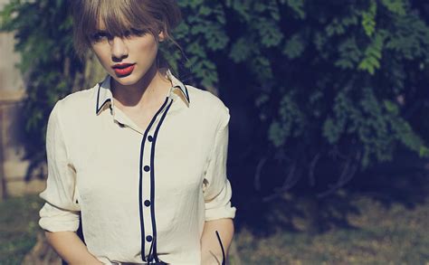 Red Taylor Swift Wallpapers - Wallpaper Cave