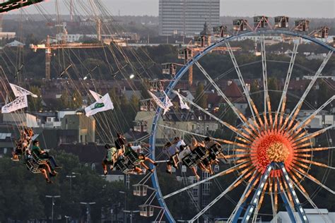 Oktoberfest 2023: Scenes From the Opening Weekend - The Atlantic