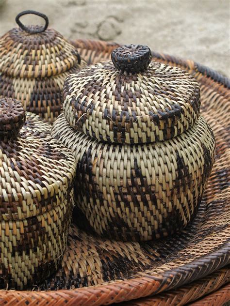 Mangyan Hand-woven Basketry | Aninuan Beach, Puerto Galera, … | Flickr