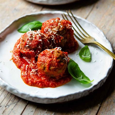 Polpette al Sugo (Italian Meatballs) - Inside The Rustic Kitchen