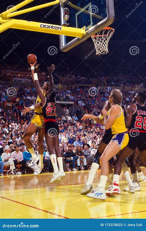 Kareem Abdul-Jabbar Sky Hook Editorial Stock Photo - Image of lakers ...