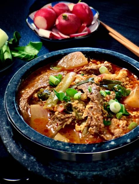 Yukgaejang | Make A Spicy And Keto Korean Beef Stew!