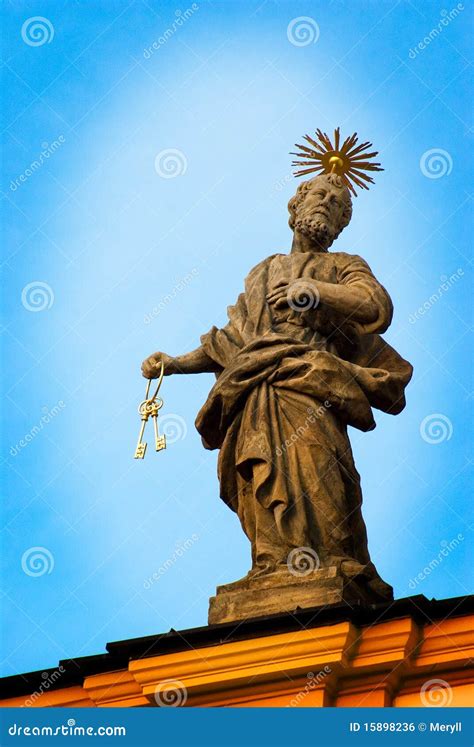 Saint Peter Statue Royalty Free Stock Image - Image: 15898236