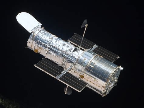 Hubble Space Telescope Photos – Images Celebrating the 20th Anniversary of NASA Great ...