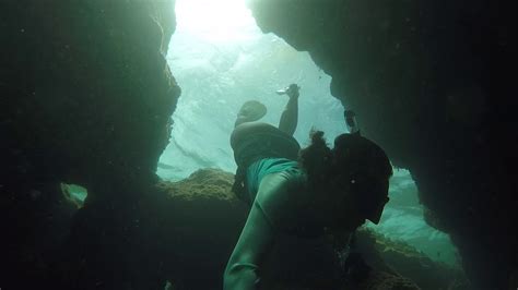 Snorkeling Small Caves at Anini Beach - YouTube