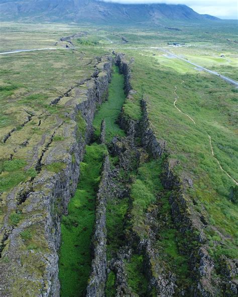 Mid-Atlantc Ridge on Iceland (Thingvellir National Park) 😍 The Mid ...