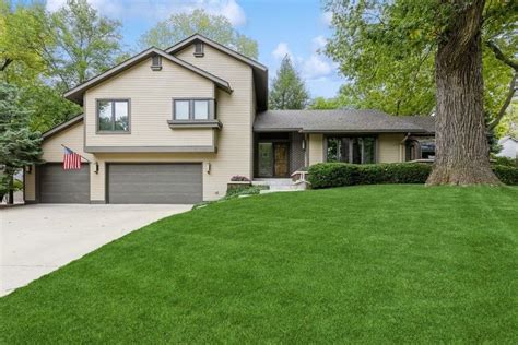 2409 71st St, Urbandale, IA 50322 | Trulia