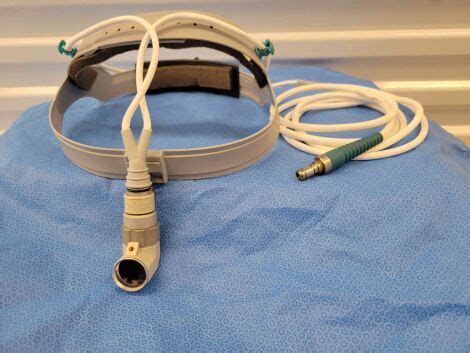 Used LUXTEC Surgical Headlight & Fiber Optic Light Cable Exam Light For Sale - DOTmed Listing ...