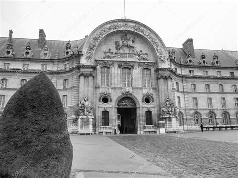 Hotel des Invalides Paris — Stock Photo © scrisman #41680745