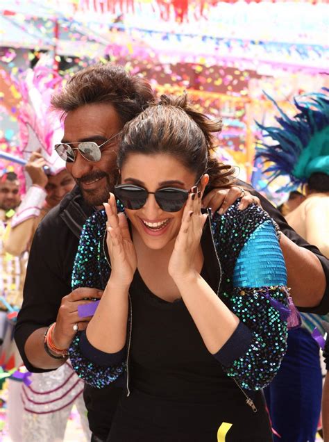 'Golmaal Again' cast shoots for title track in Hyderabad Hindi Movie ...