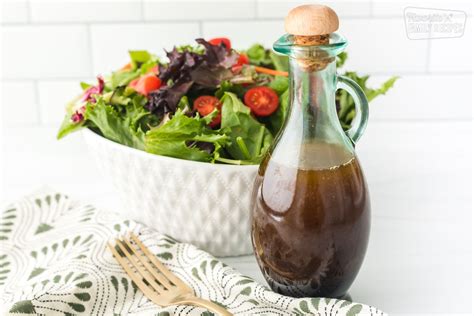 Homemade Balsamic Vinaigrette Recipe: Elevate Your Salads!