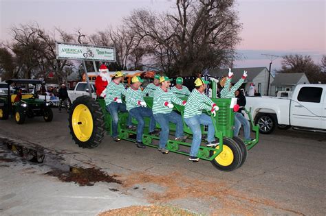 3 Cowboys and a mommy: Christmas Light Parade '15