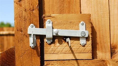 What Are The Different Types Of Gate Latches?