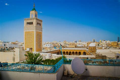 Feature Articles - Tunis - Lonely Planet