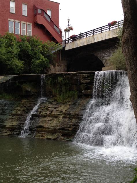 Chagrin Falls, Ohio (Photo by Toddie Downs) | Waterfall, Around the ...