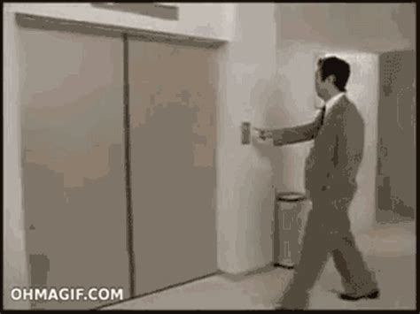 Elevators | Funny gif, Funny pictures, Cool gifs