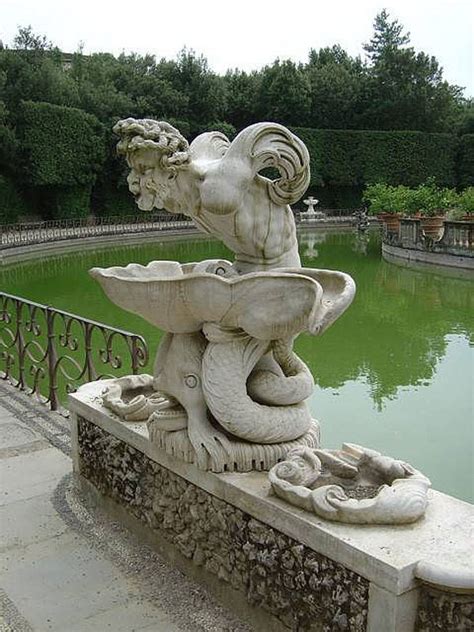 Statues In The Boboli Gardens | Fasci Garden