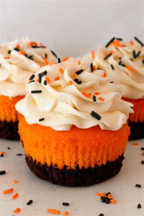 30+ Easy Halloween Cupcake Ideas - Recipes for Halloween Cupcakes