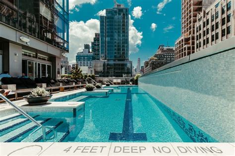 8 Fabulous Chicago Hotel Rooftop Pools For An Ultimate Daycation