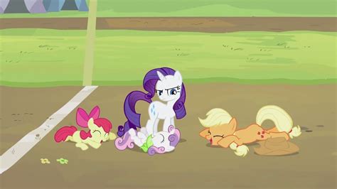 Image - Apple Bloom, Sweetie Belle and Applejack laughing S2E05.png | My Little Pony Friendship ...