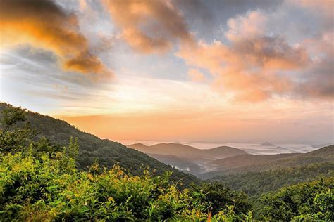 Helen to Dahlonega Fall Road Trip | Explore Georgia