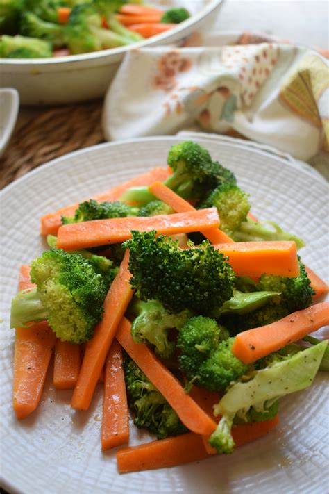 Butter Sautéed Broccoli & Carrots - Julia's Cuisine