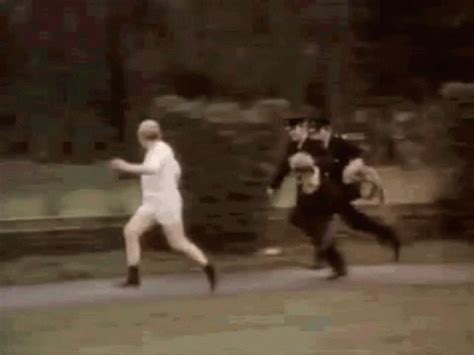 Police Chase GIF – Police Chase Run – Откриване и споделяне на GIF файлове