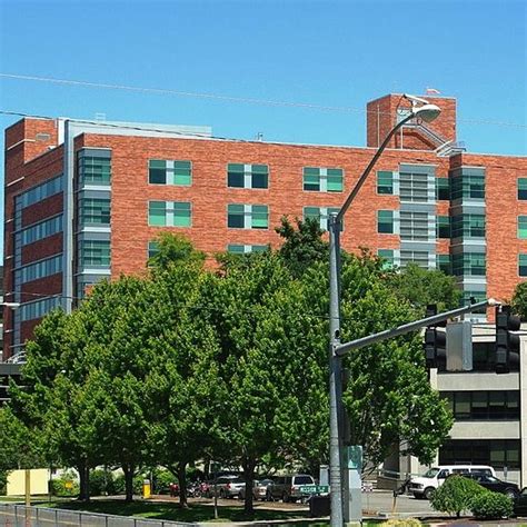 GoLocalPDX | Salem Hospital Makes List of Top Orthopedic Programs