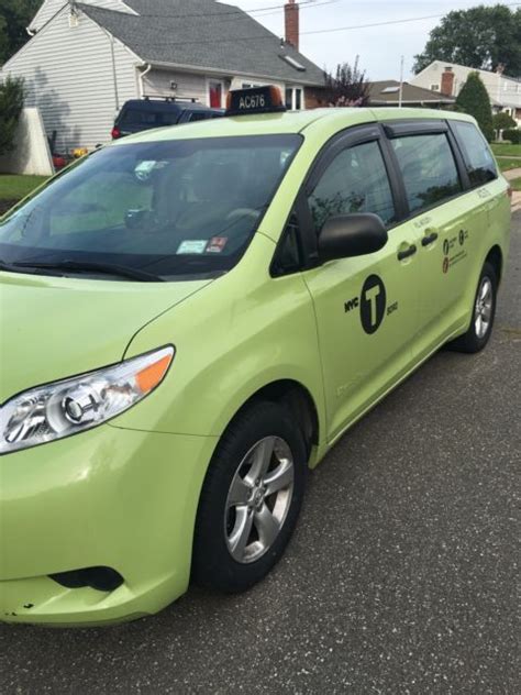 toyota sienna 2014 Green Taxi NYC