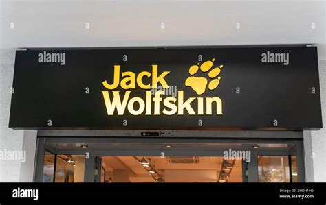 Jack wolfskin logo hi-res stock photography and images - Alamy