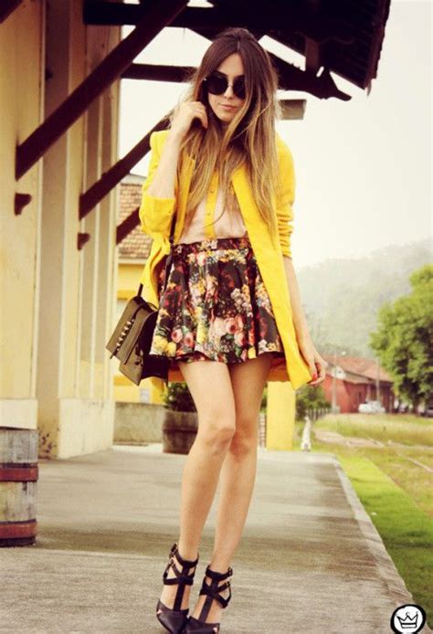 Women's Fashionista: spring fashion trends.