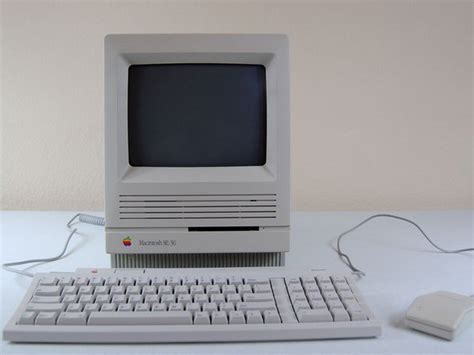 Macintosh SE/30 Repair Help: Learn How to Fix It Yourself.