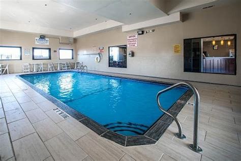 COMFORT INN & SUITES ST. LOUIS - HAZELWOOD - Motel Reviews, Photos, Rate Comparison - Tripadvisor