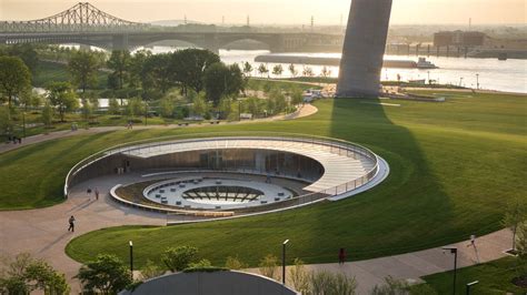 St. Louis Arch Park renovation: Gateway to what? - Curbed