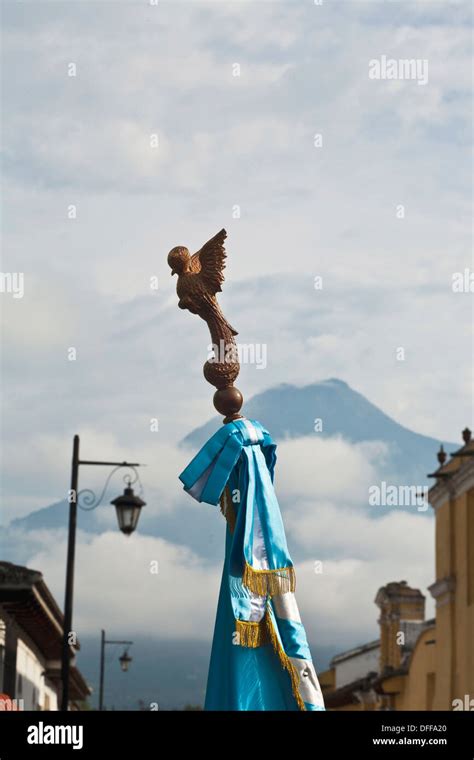 Guatemalan flag hi-res stock photography and images - Alamy