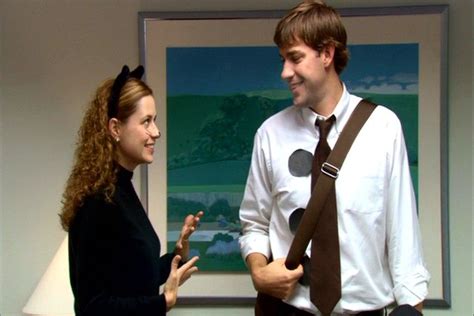 Every Outfit Pam Beesly Has Ever Worn | Office halloween costumes, Halloween costumes diy ...