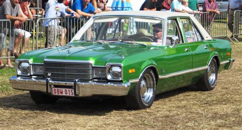 Plymouth Volare - Information and photos - MOMENTcar