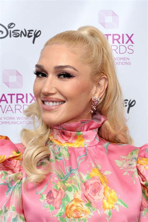 Gwen Stefani - 2022 Matrix Awards in New York City • CelebMafia