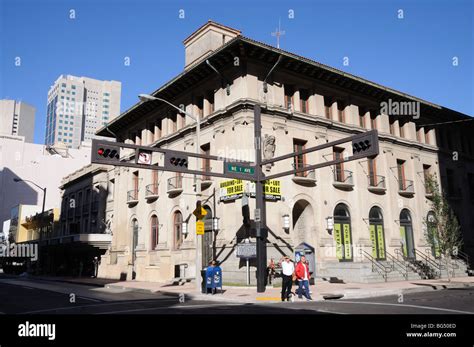 Street scene in Miami downtown, Florida Stock Photo - Alamy