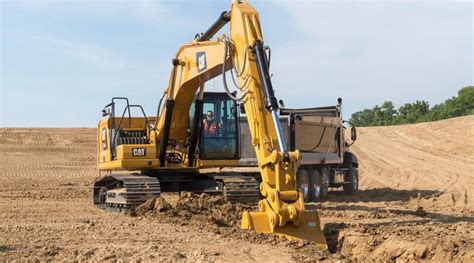 Here’s 5 photos of Cat’s Next Generation 30-ton excavators