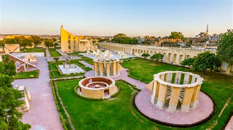 Tour of the City Palace and Jantar Mantar | Jaipur | andBeyond