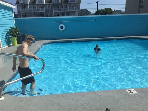 Madison Beach Motel Pool: Pictures & Reviews - Tripadvisor