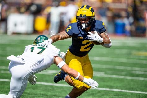 Michigan RB Blake Corum shut out of Heisman Trophy ceremony - mlive.com