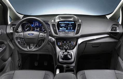 How To Maximize You’re In Car Space Using The Practical Ford C-Max?