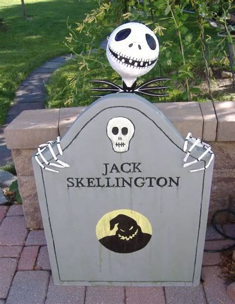 Pin by Melissa Smith on Halloween Cemetery | Tombstone, Halloween props, Fall halloween