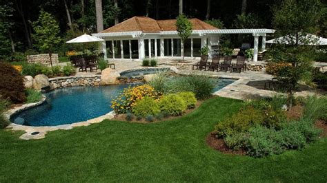 10 Inexpensive Above Ground Pool Landscaping Ideas That Will Transform ...